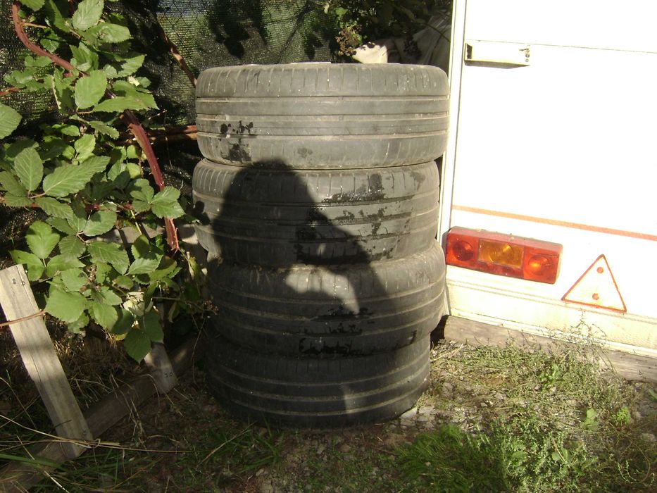 Anvelope vara pe genti si capace skoda/seat