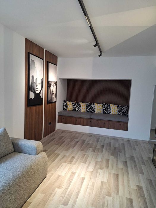 Proprietar, închiriez apartament 2 camere ultramodern