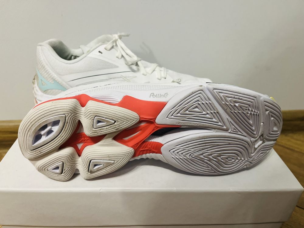 Маратонки Мизуно Mizuno Wave Lightning Z6 размер 38