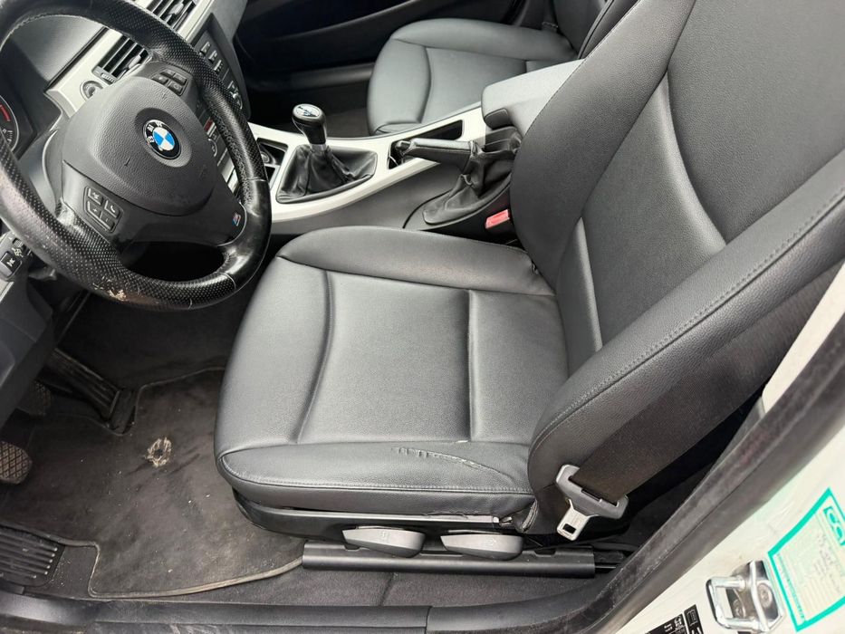 BMW e91 320xd 177k na chasti