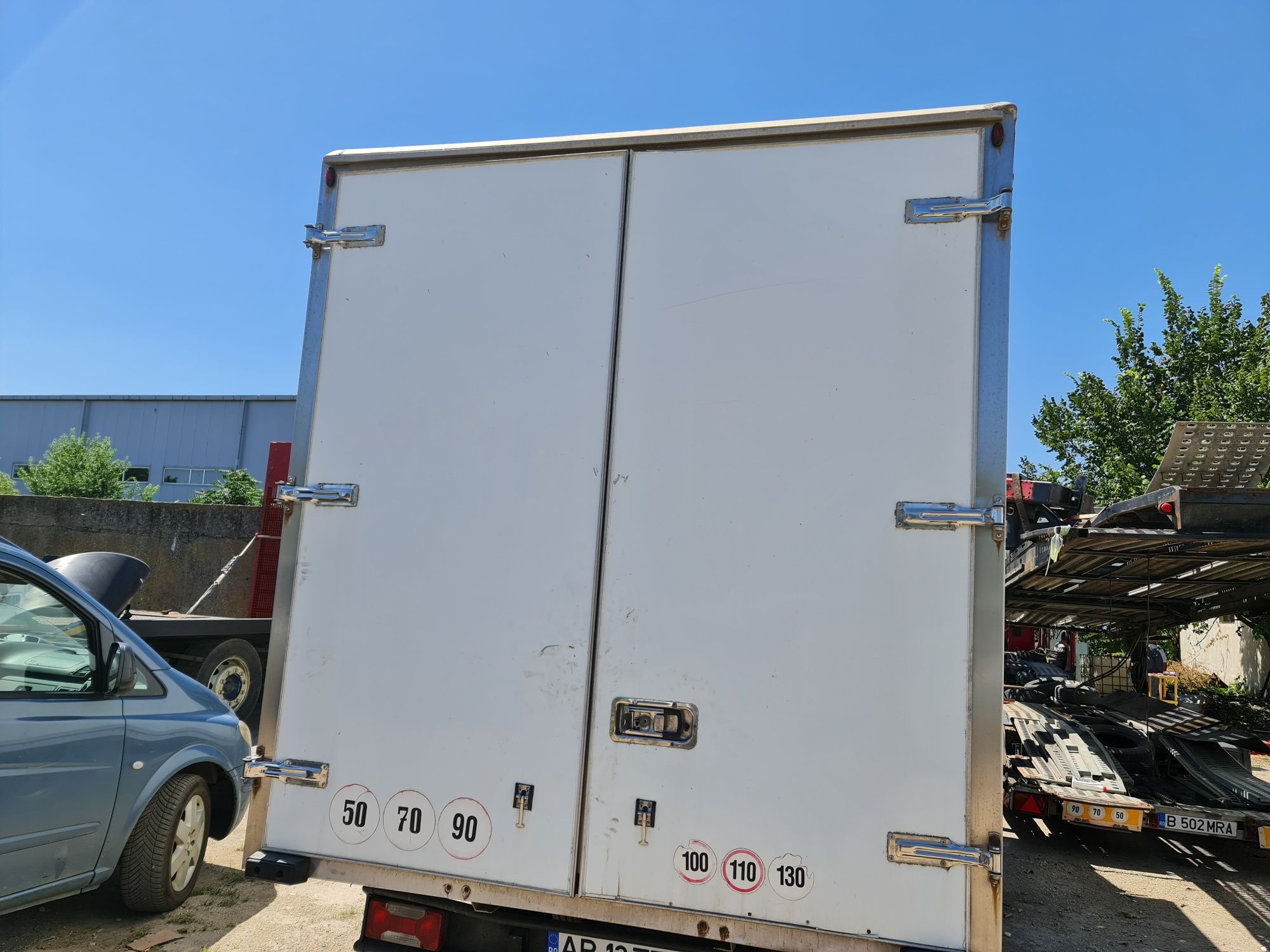 Cub depozitare 520m pe 235 lățime iveco Mercedes Renault Opel Man
