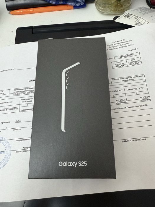 Самсунг S25 продам новый