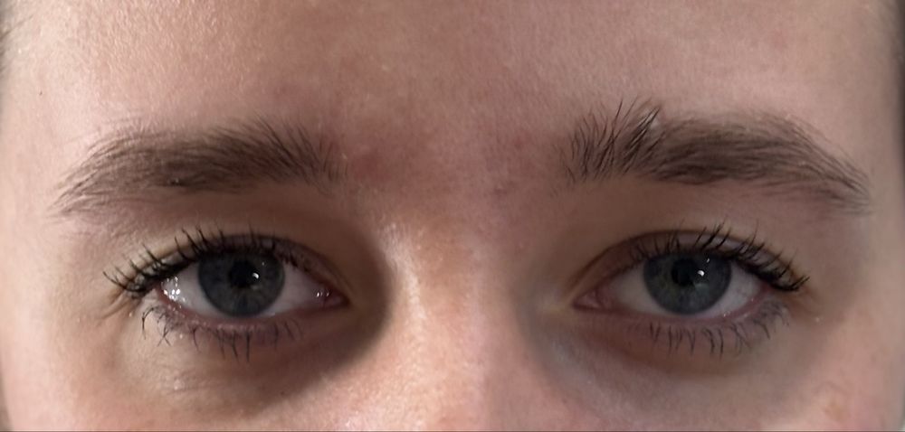 Laminare și stilizare / pensat sprâncene