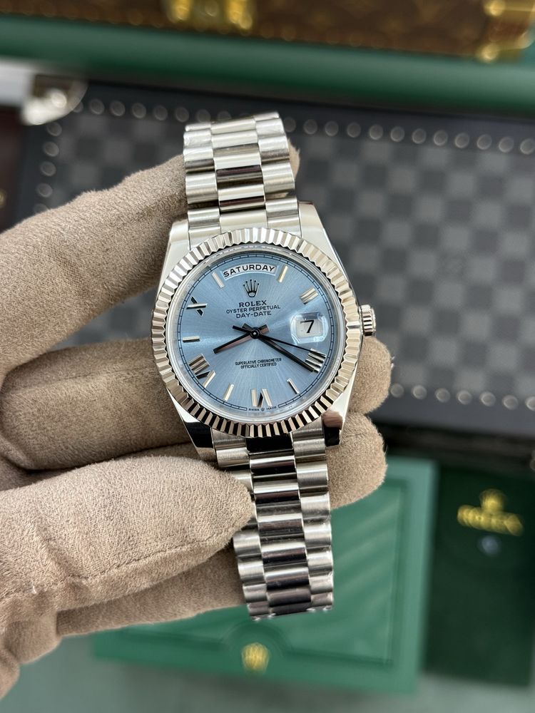 Rolex Day-Date 40 Roman Platinum Dial