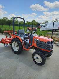 Tractor tractoras japonez KUBOTA B72 /4×4 / servodirectie