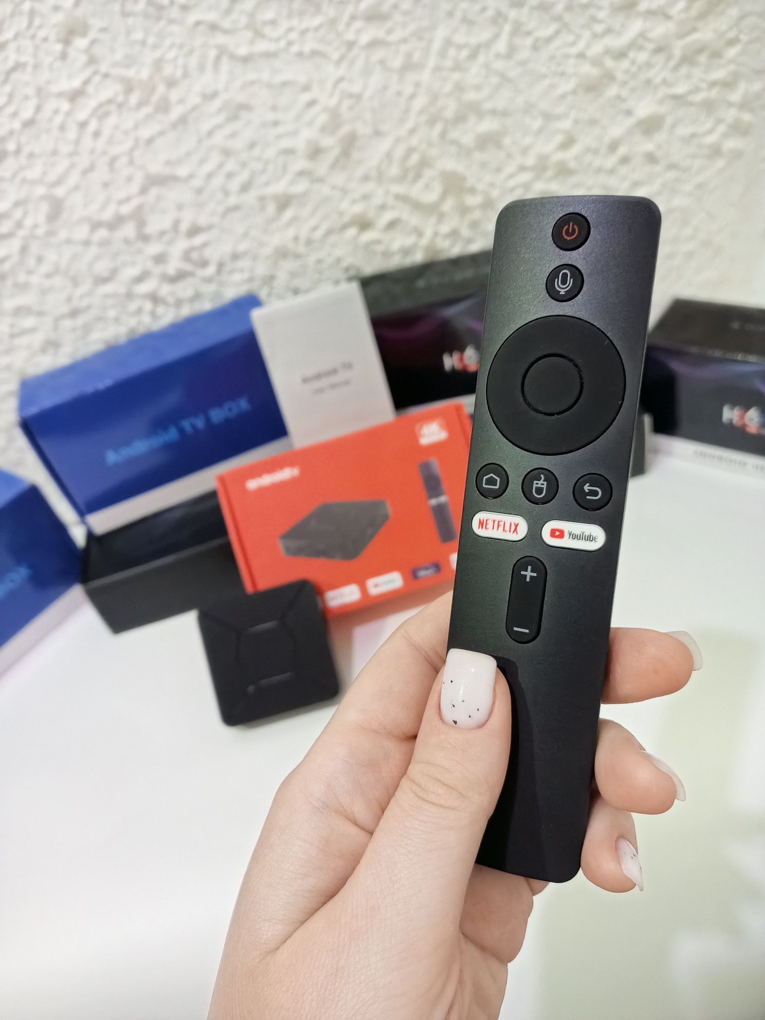 Продам Новые ТВ приставки. TV BOX, пульты с голосовым поиском