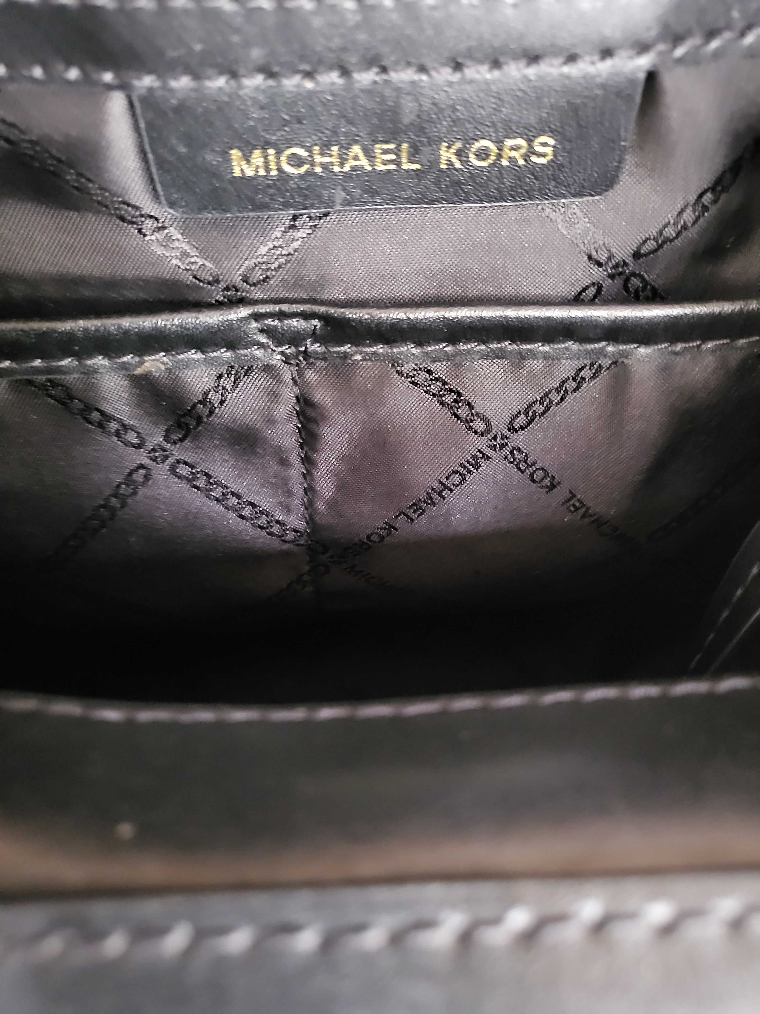 Страхотна чанта Michael Kors