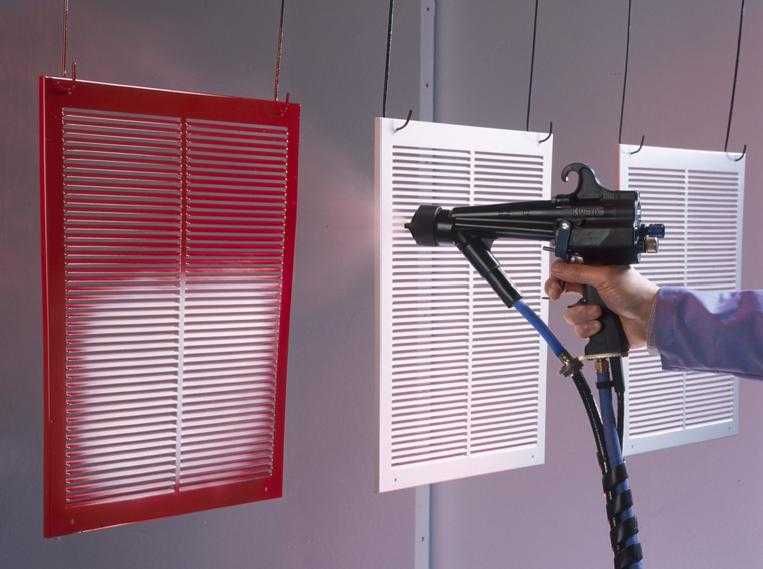 Pistol vopsire cu vopsea lichida in camp electrostatic Nordson