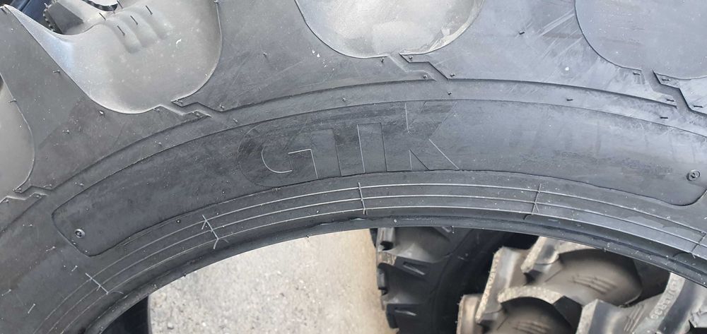 cauciucuri noi 340/85R36 radiale 13.6-36 de la OZKA