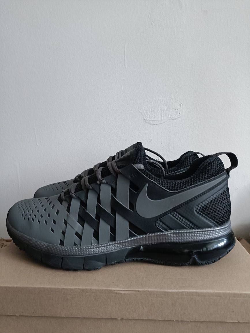 Nike Fingertrap Max номер 45 код 13A