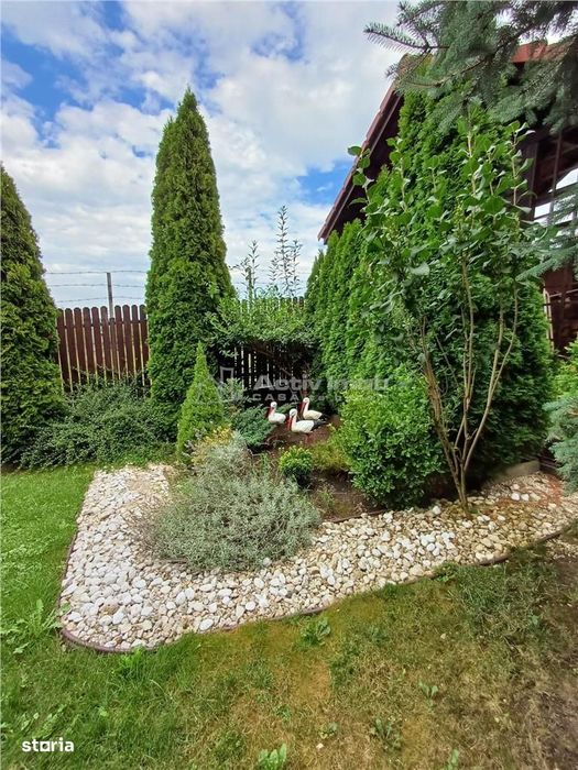 Casa  de lux  de vanzare in Sura Mare