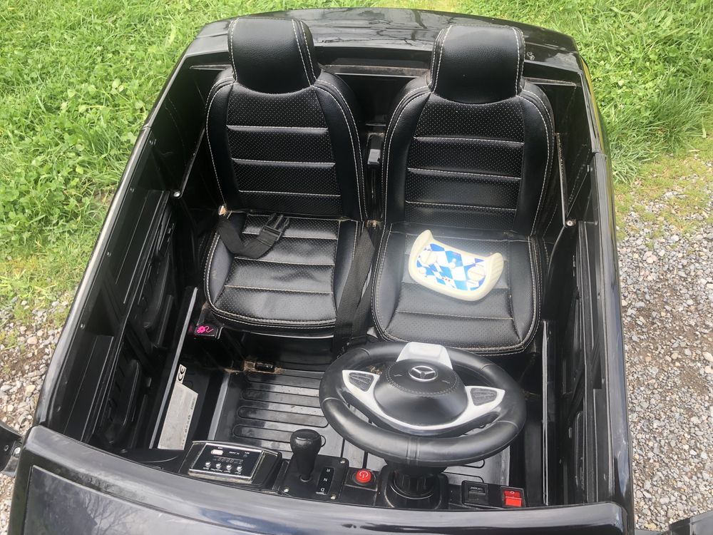 Електрическа кола Мерцедес AMG GLS63
