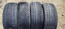 Anvelope 215 55 r17 98v