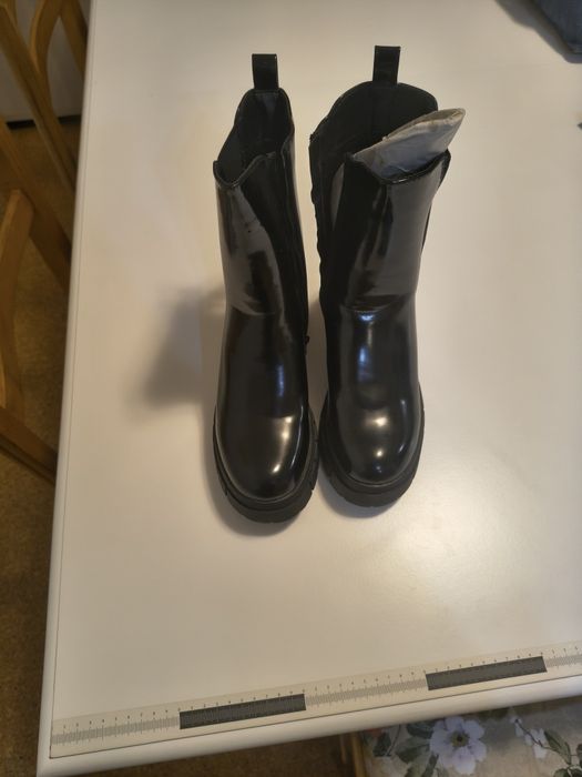 Обувки Боти - 39 номер