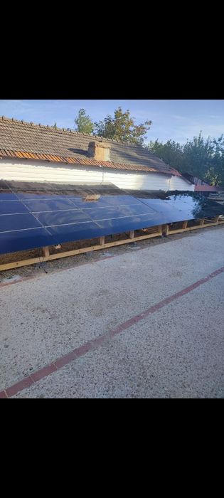 Panou fotovoltaic amorf