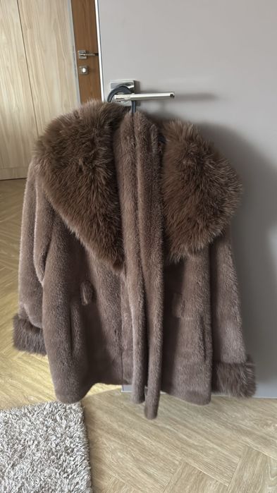 Куртки шубы куртки новые не одетые