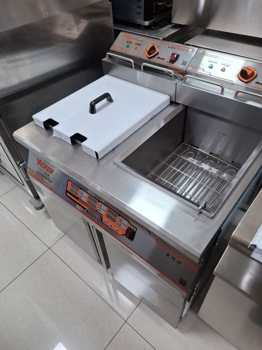 Фритюрница сотилади