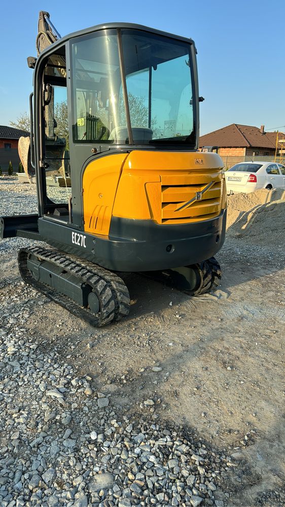 Miniescavator volvo 2,8 tone 2012