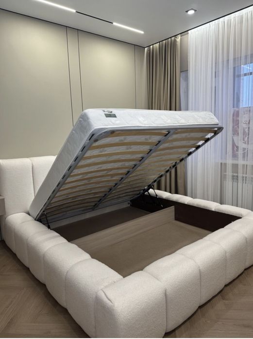 Кровать для спальни