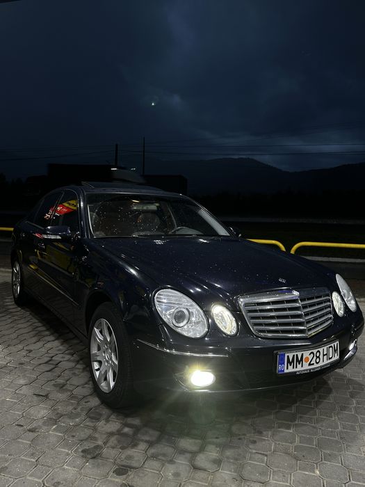 Mercedes E-class W211