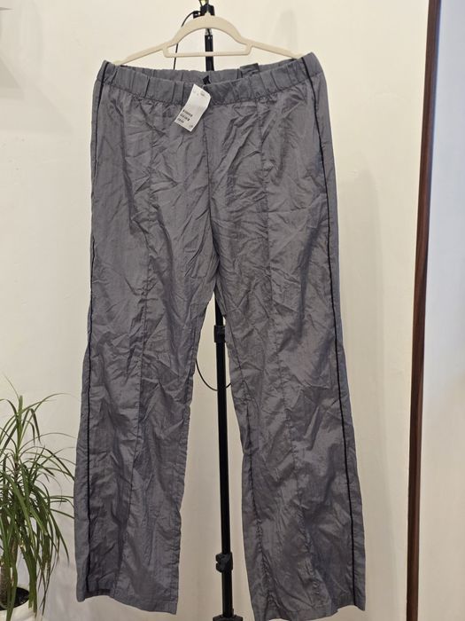 Pantaloni H&M subtiri