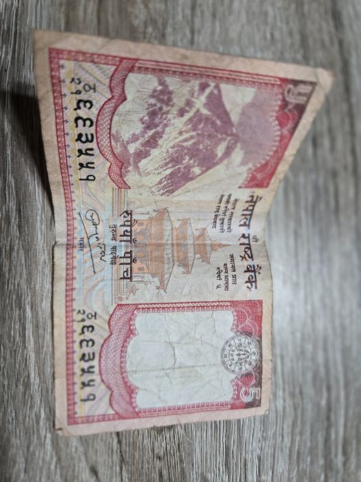 Vând  colecție de banconote vechi romanești