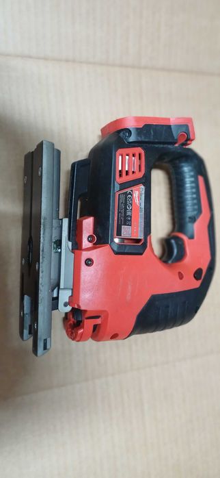 Milwaukee pendular defect