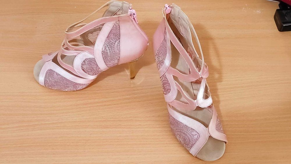 Pantofi de dans Spica, măsura 37