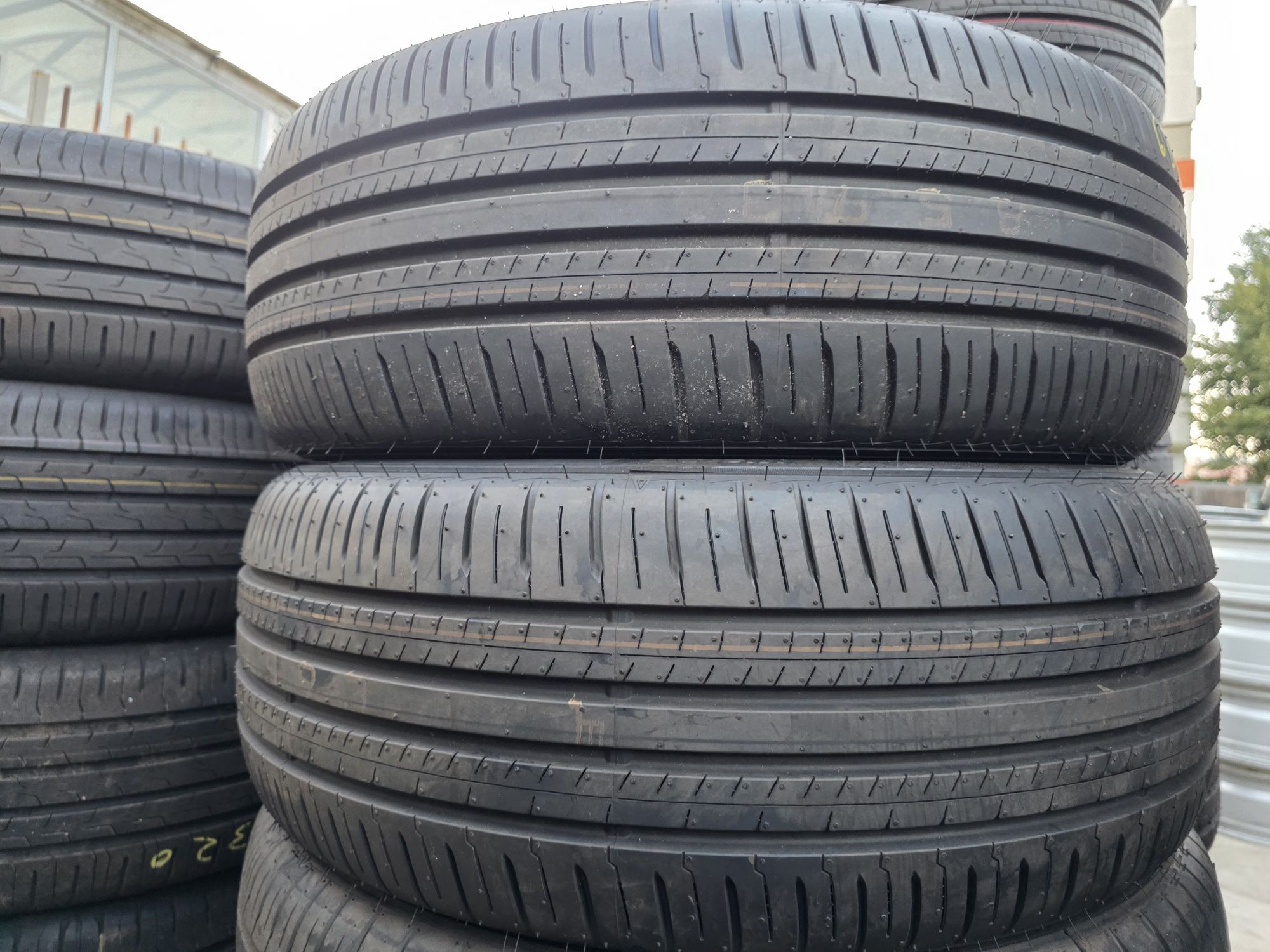2бр Нови Летни гуми 215 50 18 - Falken