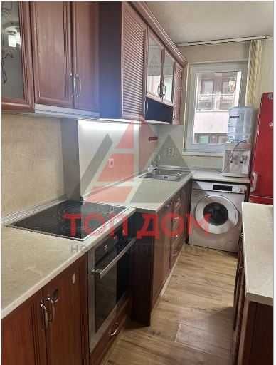 Дава се под наем Тристаен апартамент в Варна, Цветен квартал - 75 кв.м за 612 € - Снимка #1