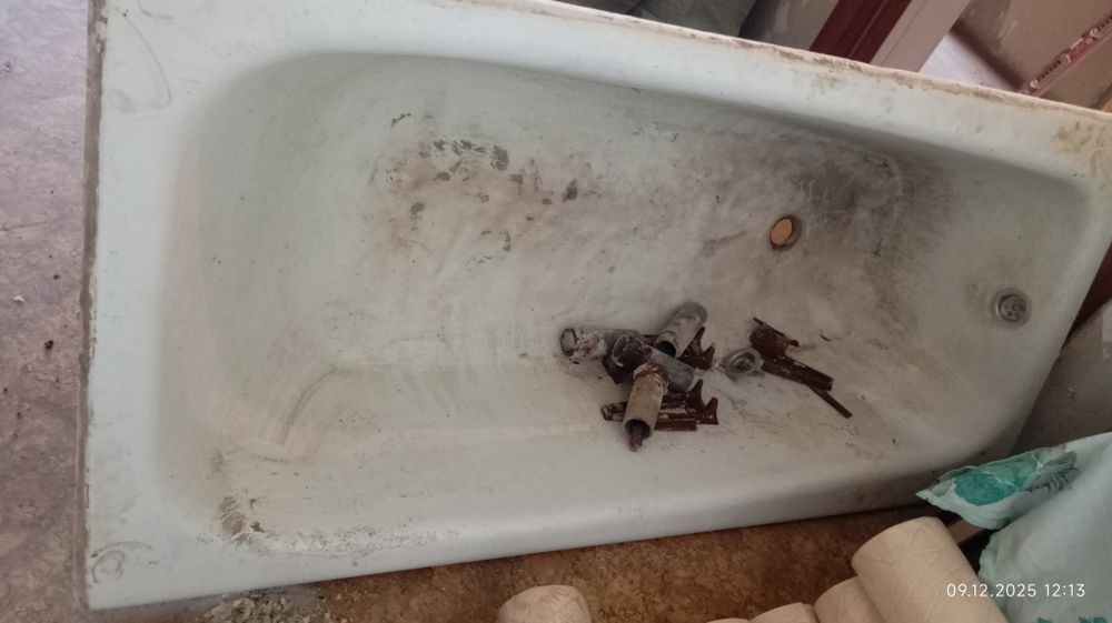 Продам чугунную ванну в хорошем состоянии