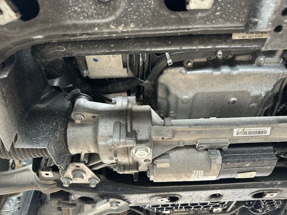 Електрохидравлична рейка за w205 Мерцедес C класа!