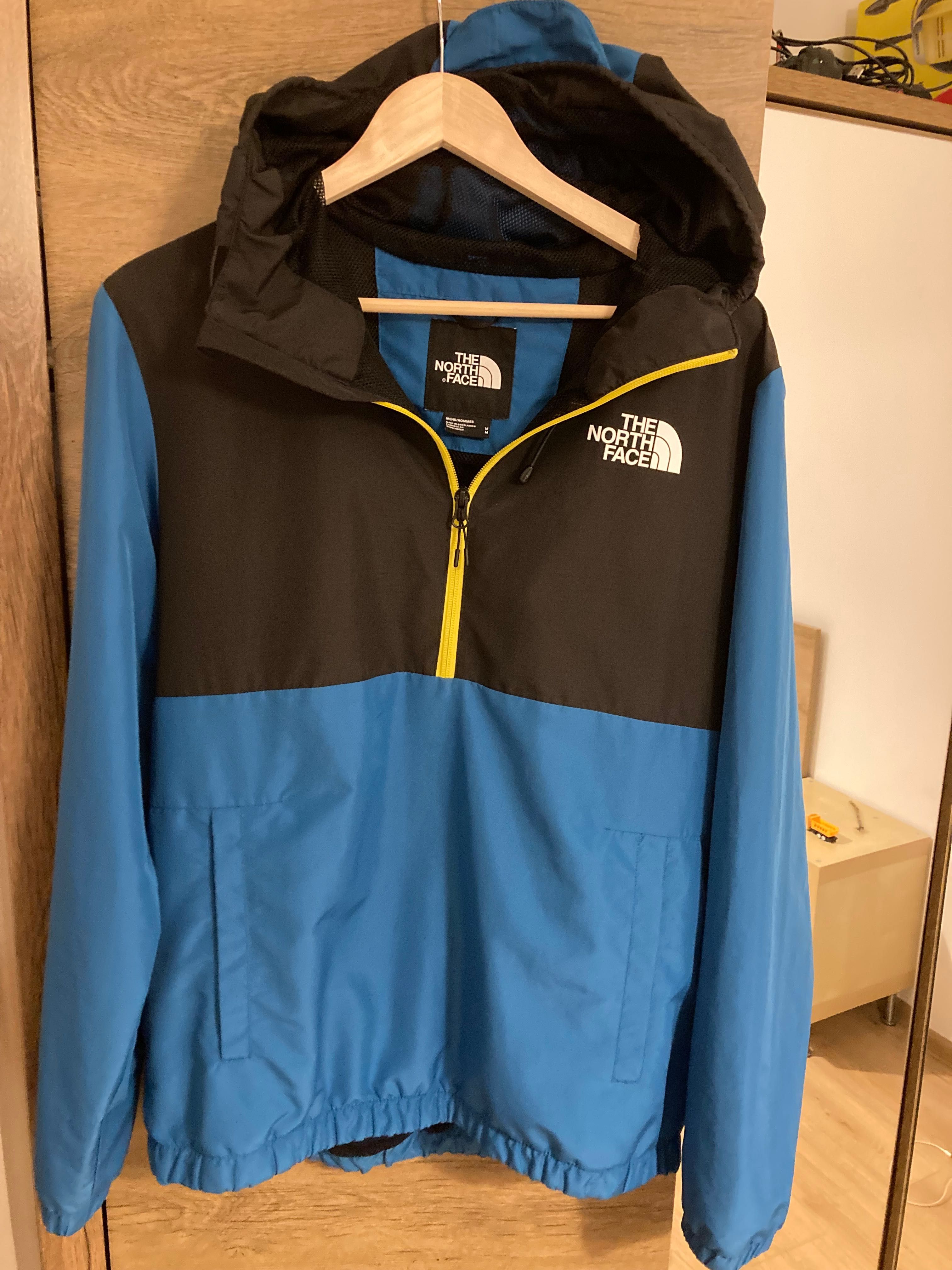 The North Face яке - ветровка