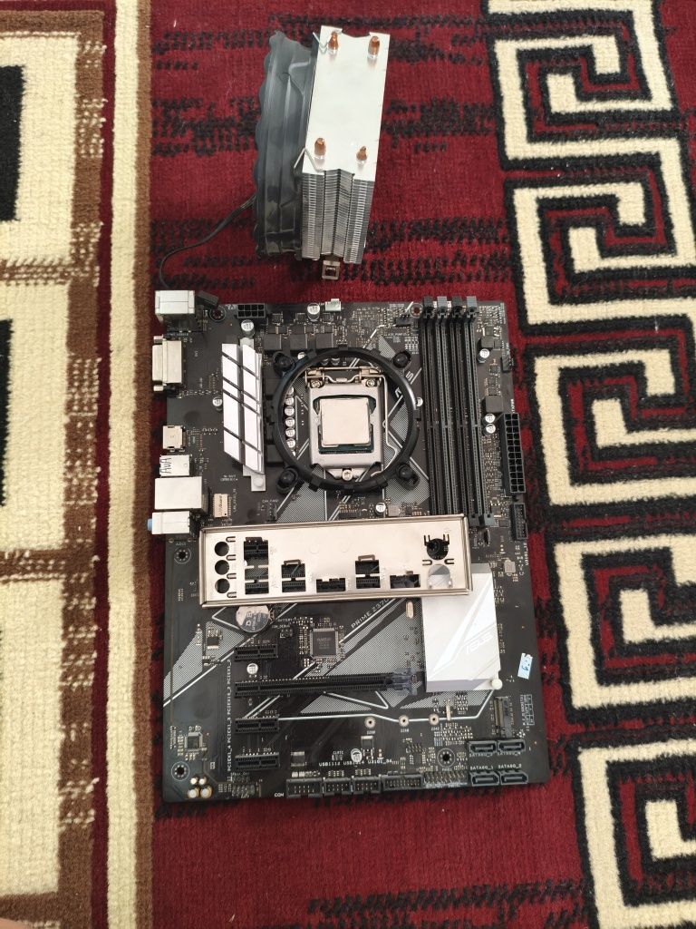 Asus z370 i9 9900k/kuler