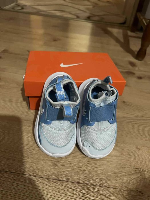 Nike за бебе маратонки