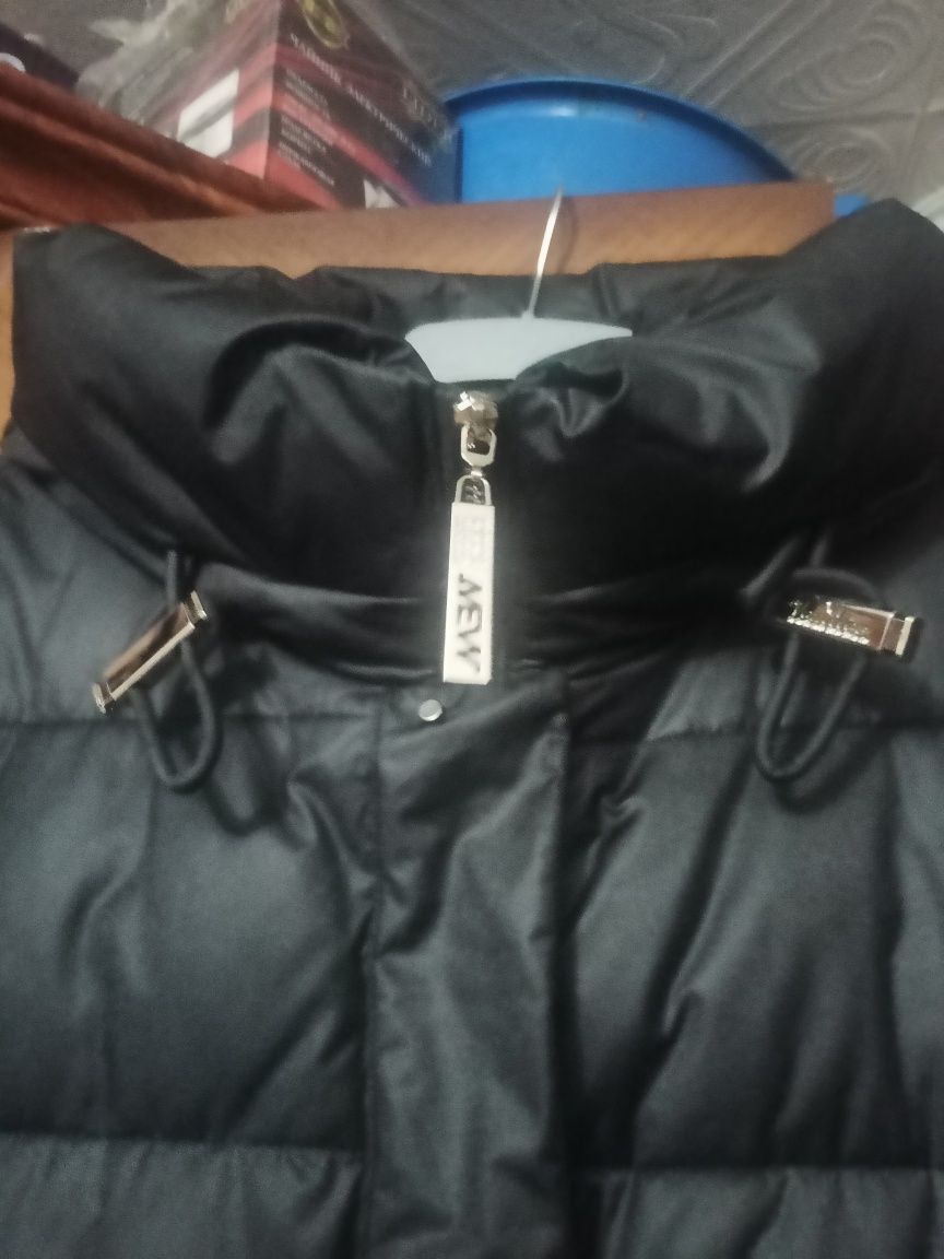 Продам зимнюю куртку