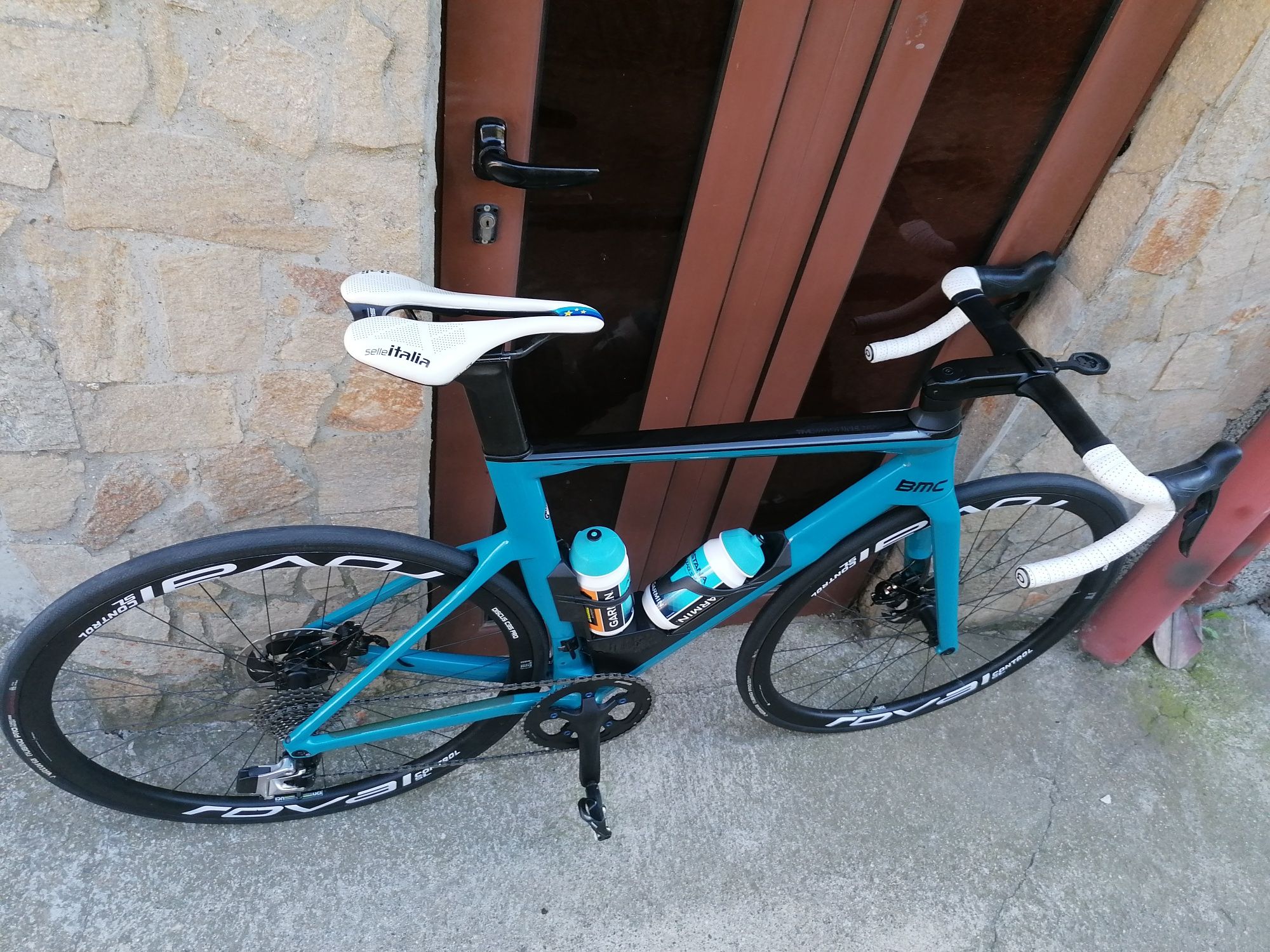 Шосеен BMC Carbon, Sram RED Etap 1*11