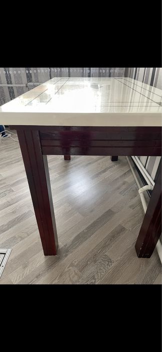 Продам стол мраморный