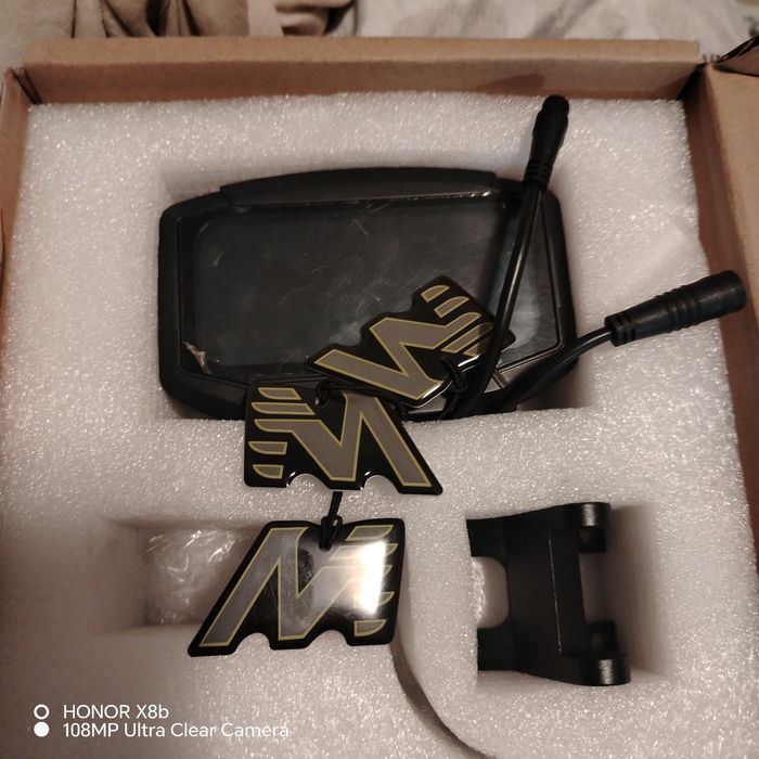 Mukuta 10 plus дисплей