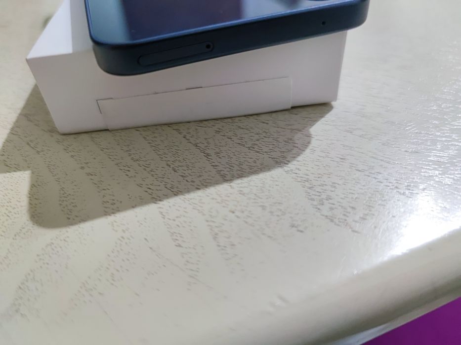 Samsung A 35 8/128 gb yengide holatda