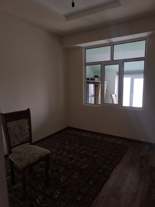 КВАРТИРА СОТИЛАДИ Уй холати: Евро, Акфа ром МДФ ва Темир