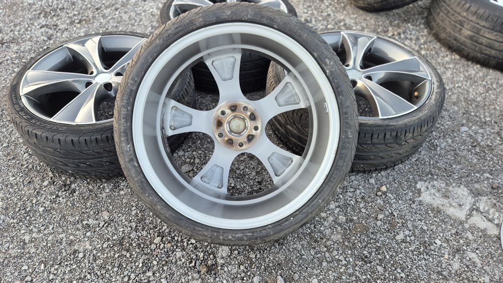 Джанти CARMANI 5/114.3 Toyota,Mitsubishi,Nissan 5x114.3

Употребявани,