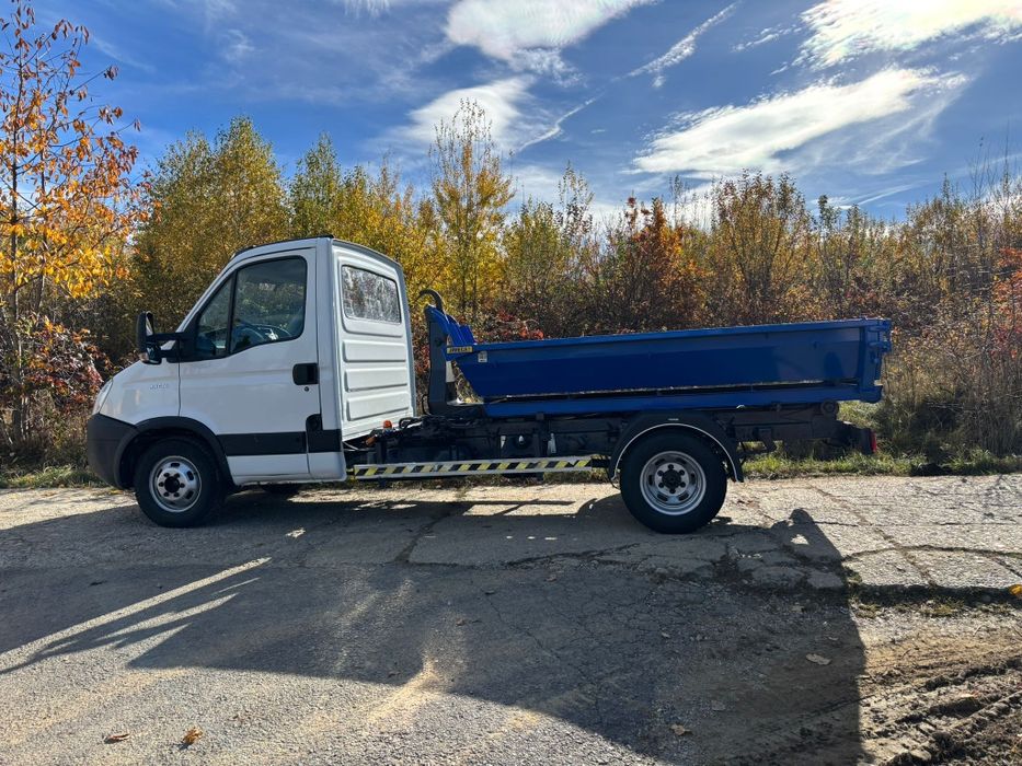 Vând Iveco Abrollkipper basculabil 2010