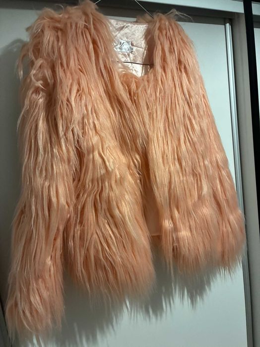 Палто с косъм-ново