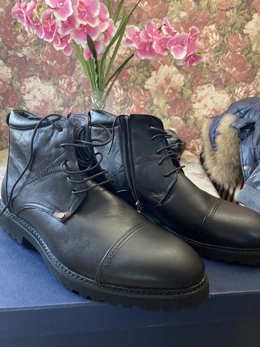 Продам ботинки зимние