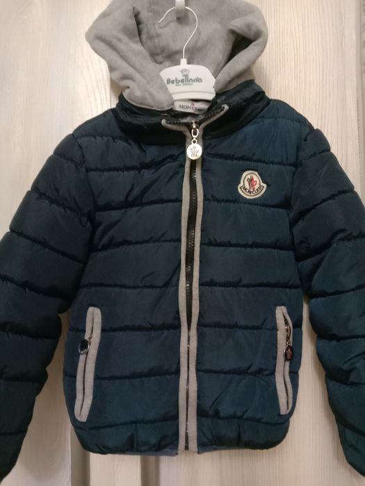 Куртка на мальчика Moncler.