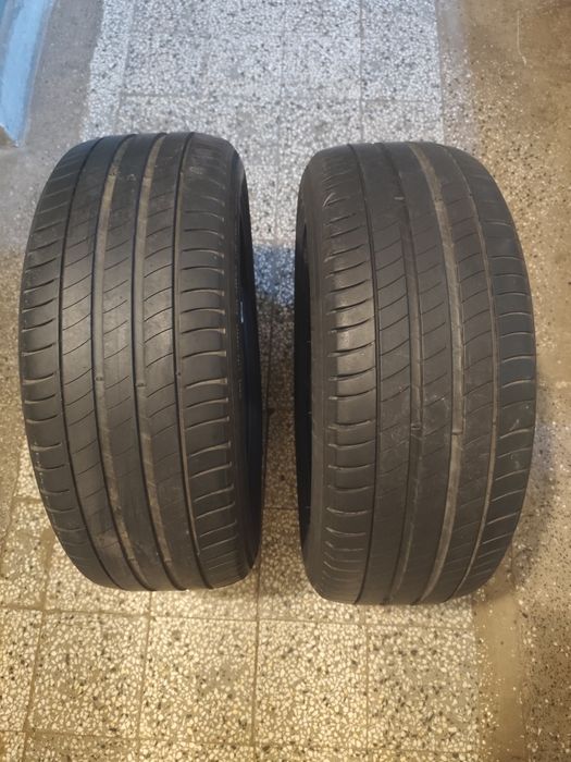 Две гуми Michelin 215/55/16 за 35