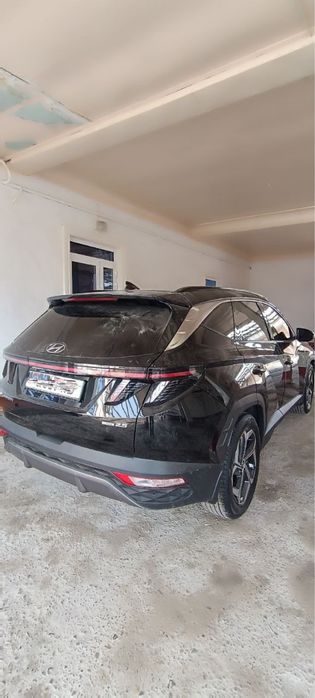 Хундай Туксон 2.5 LONG LUX FULL нахт еки бартир асосида тез сотилади