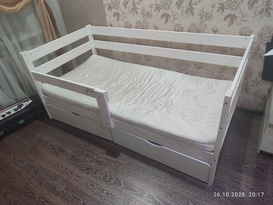 Продам детскую кровать