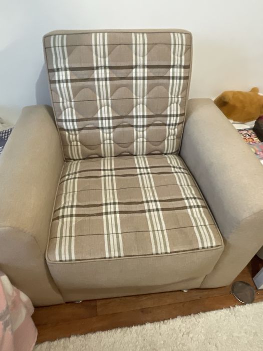 Кресло одно в хоршем состянии